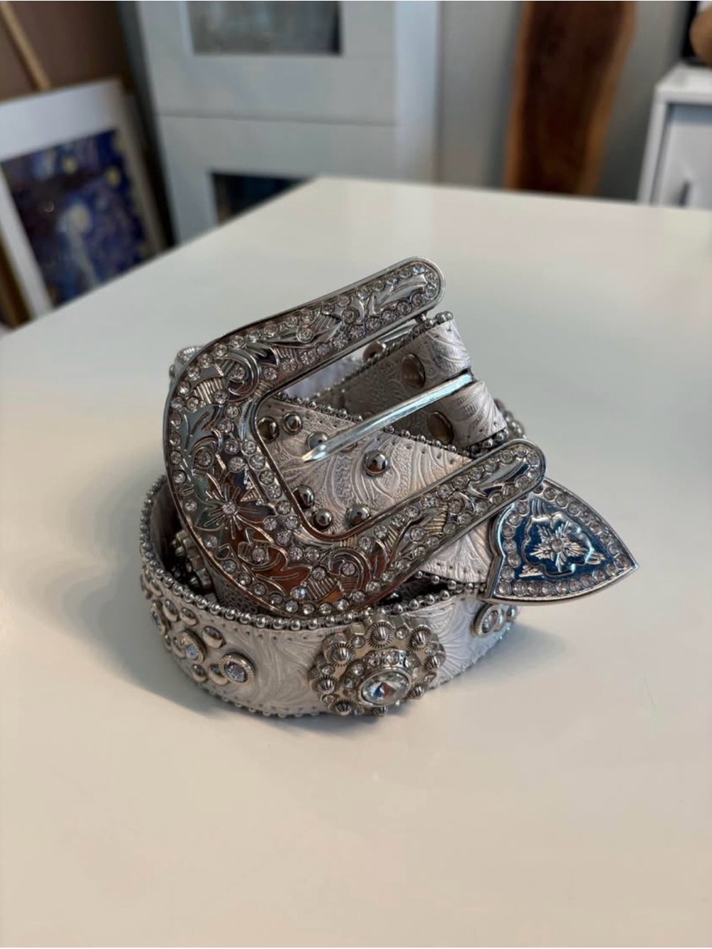 White Western Embellished Bb Belt with Ornate Silver Buckle